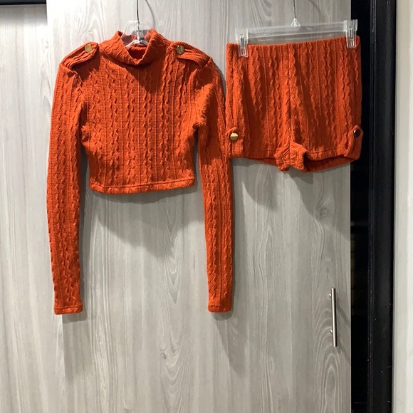 JLUXLABEL Other - Jluxlabel 2 pc long sleeves short set